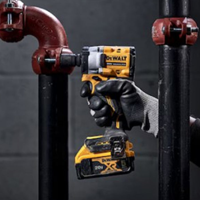 DEWALT 20V Max 1/2" Compact Impact WR- Detent | 406-610 Nm | DCF922D2-B1